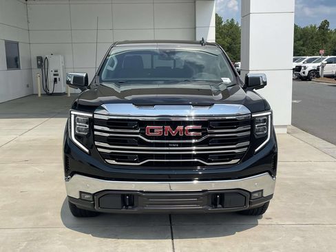Used 2024 GMC Sierra 1500 SLT w/ SLT Premium Plus Package AWD/4WD image 3