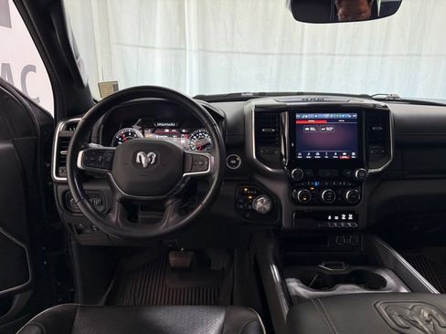 Used 2022 RAM 1500 Laramie AWD/4WD image 12