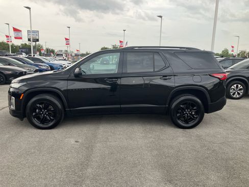Used 2022 Chevrolet Traverse LS w/ Midnight/Sport Edition image 4