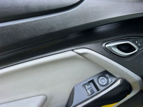 Used 2017 Chevrolet Camaro LT RWD image 12