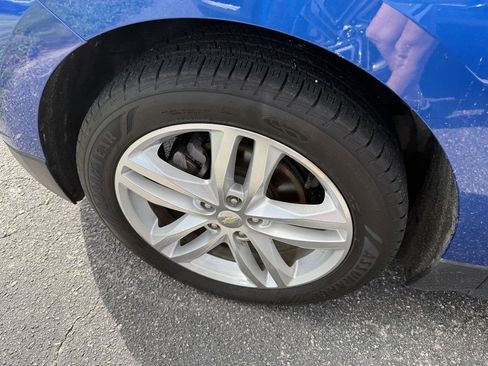 Used 2019 Chevrolet Equinox Premier FWD image 8