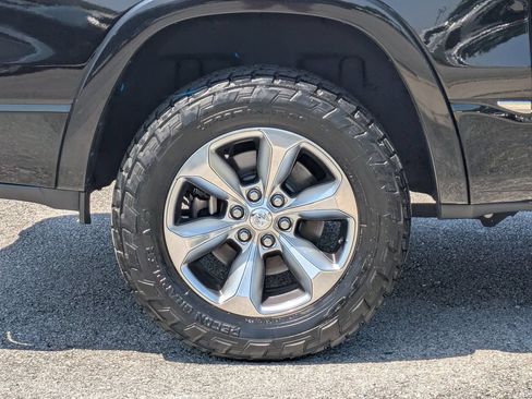 Used 2021 RAM 1500 Limited AWD/4WD image 9