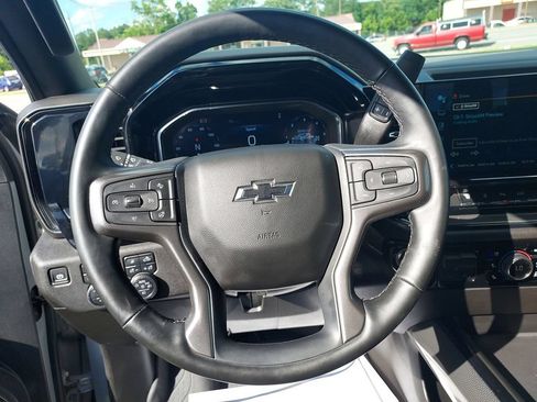 Used 2025 Chevrolet Silverado 2500 ZR2 w/ Technology Package AWD/4WD image 20