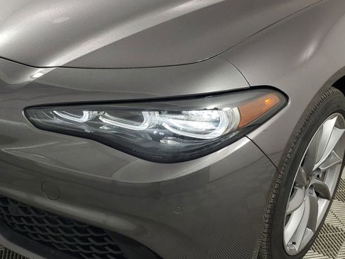 Used 2024 Alfa Romeo Giulia Ti w/ Active Assist Plus Package AWD/4WD image 17