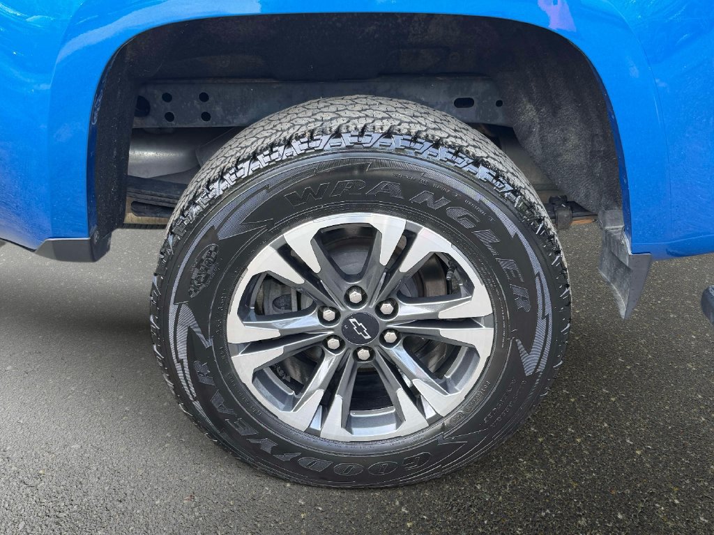 Used 2021 Chevrolet Colorado Z71 AWD/4WD image 7