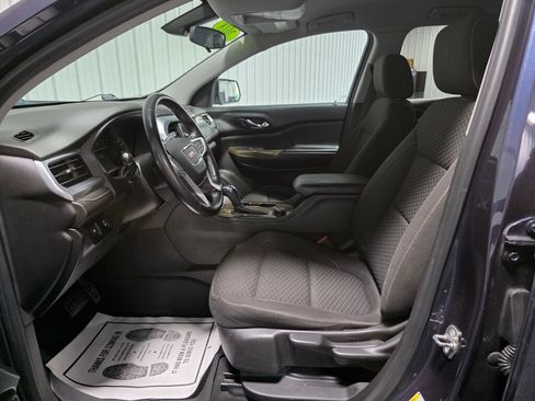 Used 2018 GMC Acadia SLE w/ LPO, Floor Liner Package AWD/4WD image 9