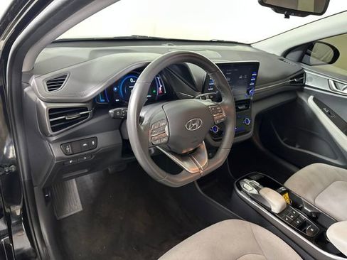 Used 2021 Hyundai Ioniq SE image 13