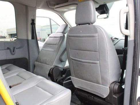 Used 2017 Ford Transit 350 XL RWD image 21