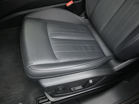 Certified 2025 Audi A6 2.0T Premium w/ Convenience Plus Package image 22