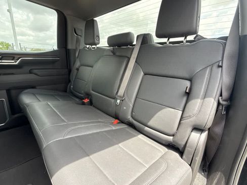 Used 2025 GMC Sierra 1500 SLT RWD image 16