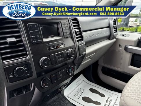 Used 2019 Ford F350 XLT w/ Camper Package AWD/4WD image 26
