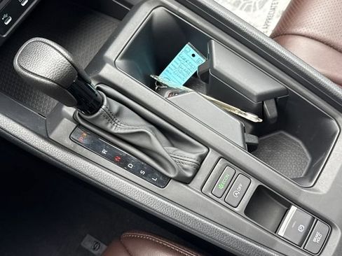 Certified 2023 Honda Accord EX image 12