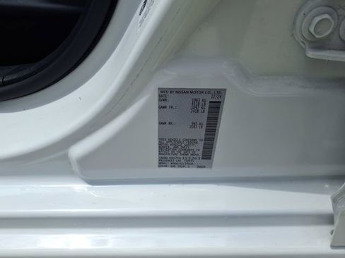 Used 2025 Nissan Altima 2.5 SV FWD image 32