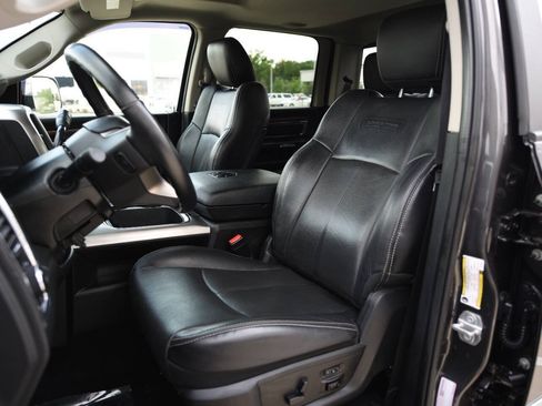 Used 2018 RAM 2500 Laramie w/ Convenience Group AWD/4WD image 14