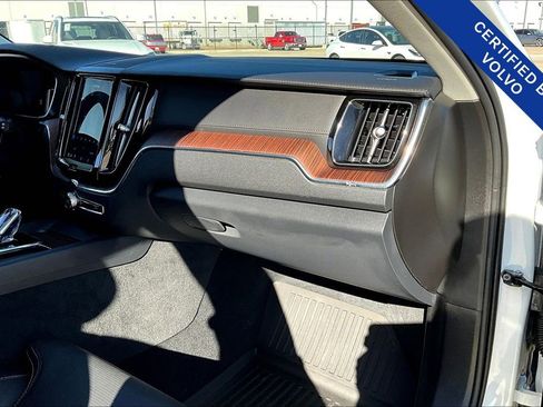 Used 2024 Volvo XC60 T8 Ultimate w/ Protection Package Premier image 21