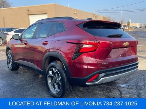 Used 2024 Chevrolet Trax LT w/ Driver Confidence Package image 2