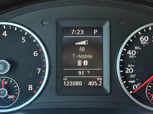 Used 2017 Volkswagen Tiguan Limited w/ Premium Package AWD/4WD image 14