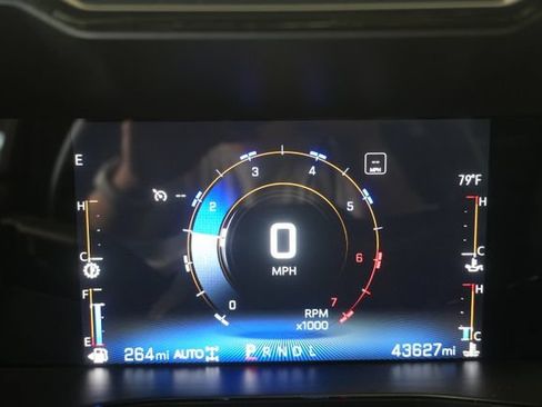Used 2023 Chevrolet Colorado Z71 w/ Z71 Convenience Package 2 AWD/4WD image 14