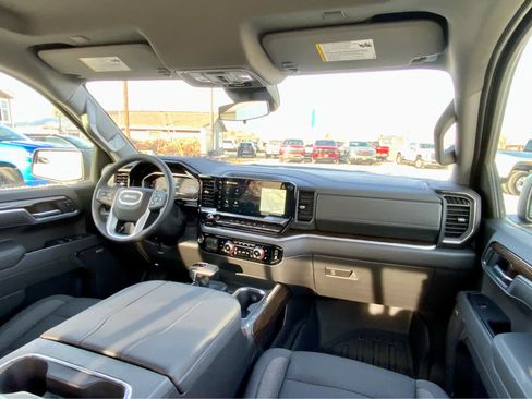 New 2026 GMC Sierra 1500 Elevation image 38