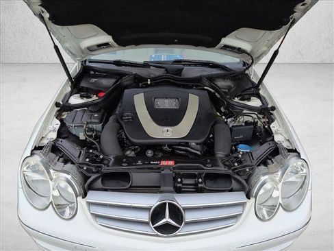 Used 2009 Mercedes-Benz CLK 350 Coupe image 22