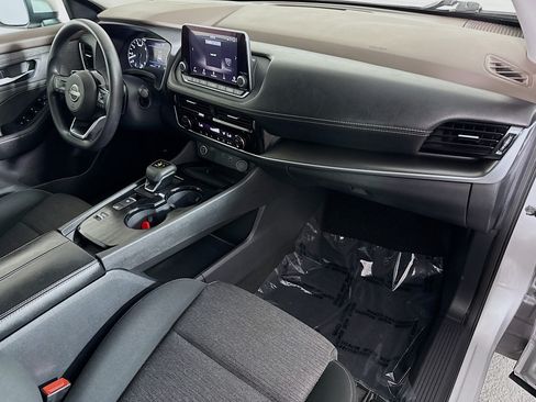 Used 2023 Nissan Rogue SV FWD image 30