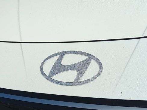 New 2026 Hyundai Elantra Limited FWD image 12