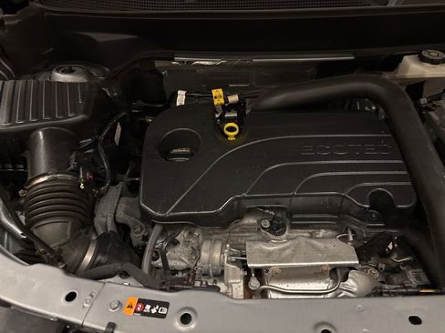 Used 2025 Chevrolet Equinox LT w/ Convenience Package II image 25