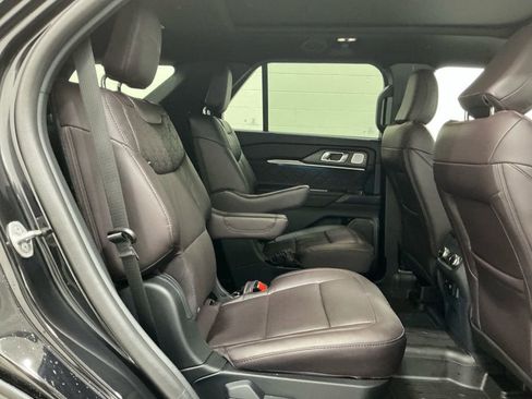 New 2026 Ford Explorer Platinum w/ LUX Leather Package AWD/4WD image 28