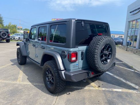 Used 2025 Jeep Wrangler Unlimited Sport S 4xe AWD/4WD image 3