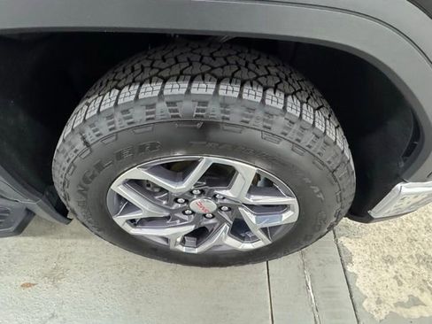 Certified 2023 GMC Sierra 1500 SLT w/ SLT Premium Package image 4