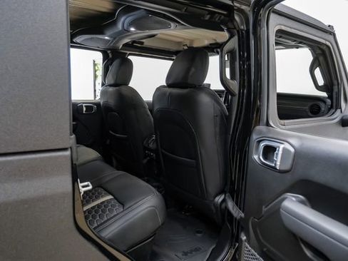 Used 2025 Jeep Gladiator Sport image 85