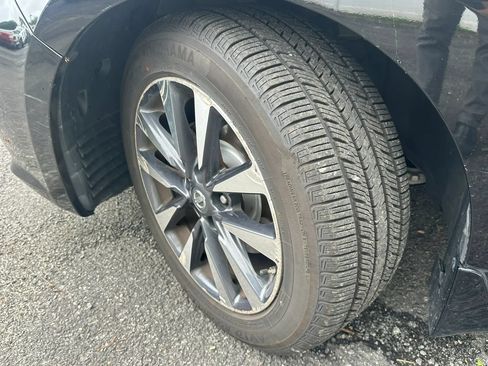 Used 2016 Nissan Altima 2.5 SL w/ 2.5 Technology Package FWD image 37