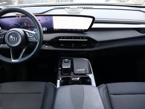 New 2025 Buick Enclave Preferred image 8