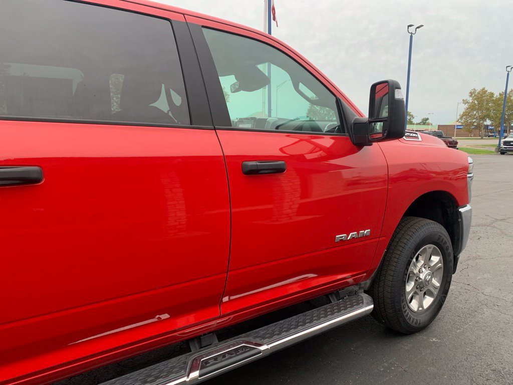 Used 2026 RAM 2500 Big Horn AWD/4WD image 17