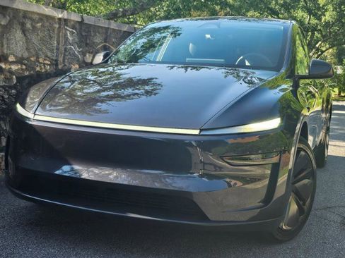 Used 2026 Tesla Model Y Long Range AWD/4WD image 82