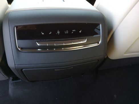 New 2026 Cadillac Escalade ESV Sport image 25