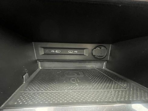 Used 2022 Volkswagen Tiguan SEL R-Line image 15