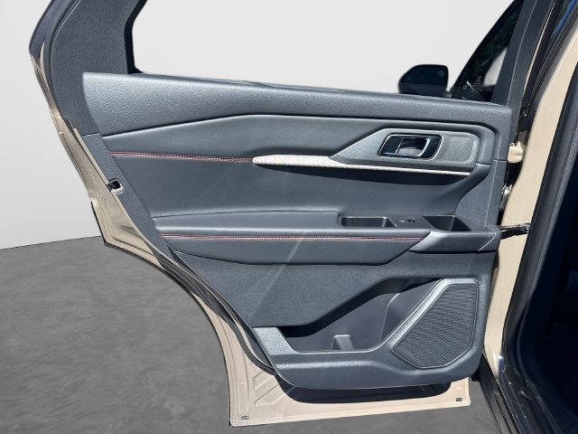 New 2027 Ford Explorer ST-Line w/ ST-Line Street Pack RWD image 14