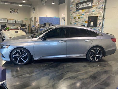 Used 2022 Honda Accord Sport image 4