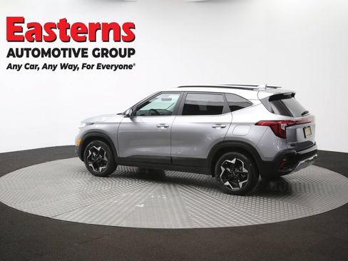 Used 2024 Kia Seltos EX AWD/4WD image 64