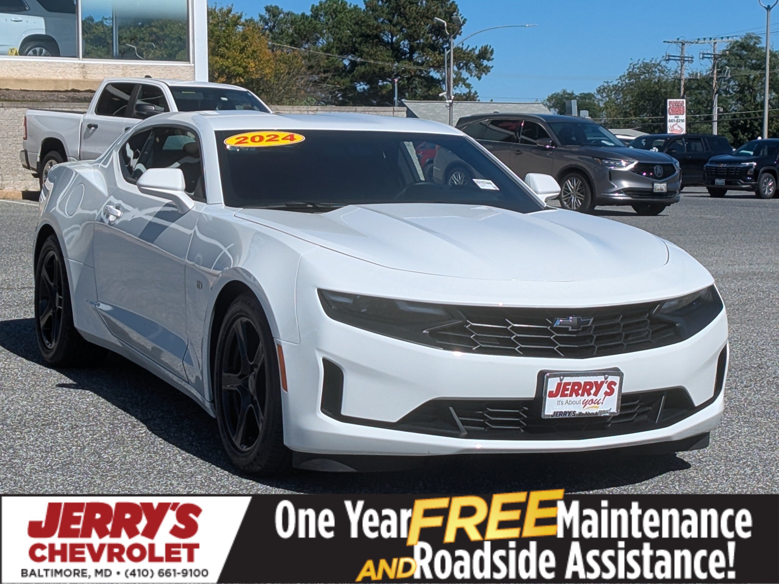 Used 2024 Chevrolet Camaro LT RWD image 1