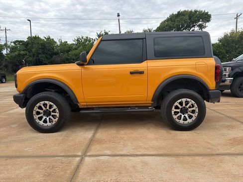 Certified 2022 Ford Bronco 2-Door AWD/4WD image 3
