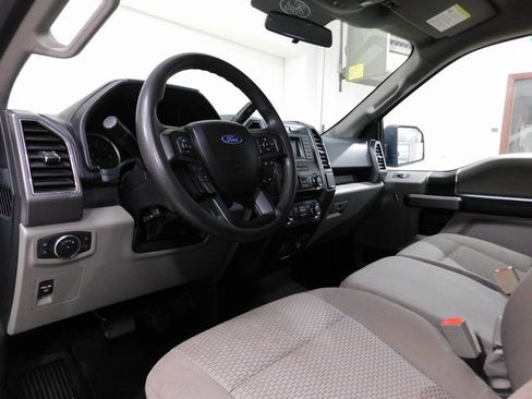 Used 2018 Ford F150 XLT w/ Heavy-Duty Payload Package image 33