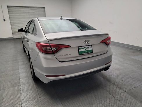 Used 2016 Hyundai Sonata SE FWD image 6