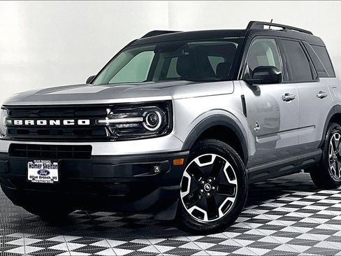 Used 2021 Ford Bronco Sport Outer Banks w/ Outer Banks Package (96D) AWD/4WD image 2