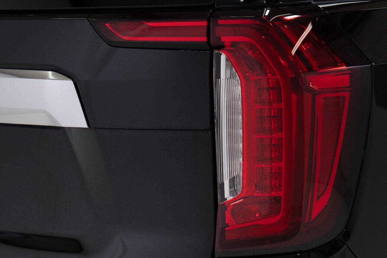 Used 2021 GMC Yukon XL Denali AWD/4WD image 17