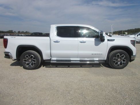 New 2026 GMC Sierra 1500 SLT w/ SLT Premium Plus Package image 3