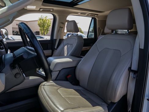Used 2024 Ford Expedition Max Limited RWD image 16