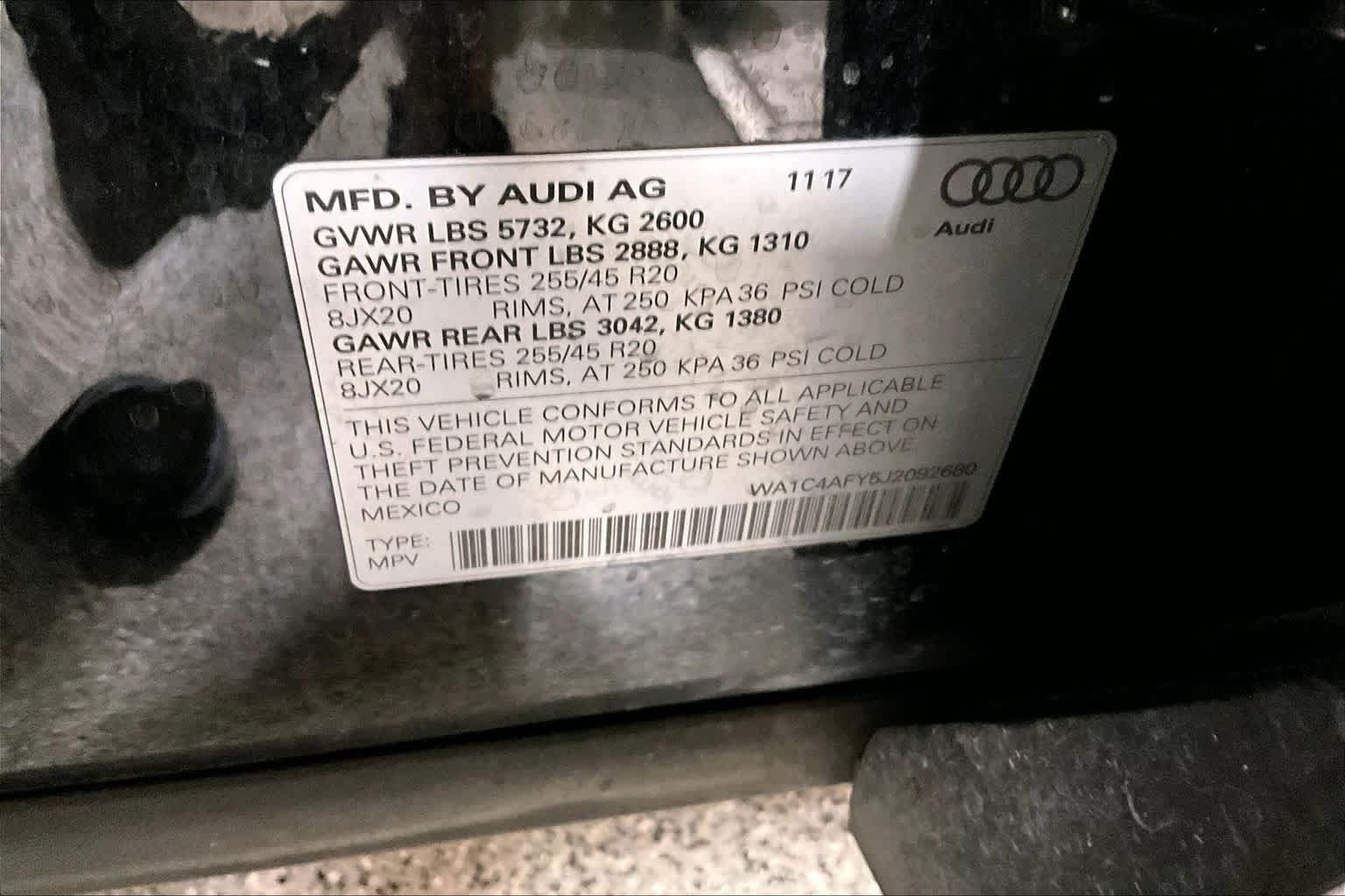 Used 2018 Audi SQ5 Prestige AWD/4WD image 34