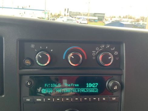 Used 2024 GMC Savana 2500 w/ Driver Convenience Package image 31